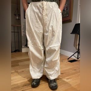 White Snow Trousers Ski Pants USA Army 1990 New sz Medium fits 32” to 38” waist